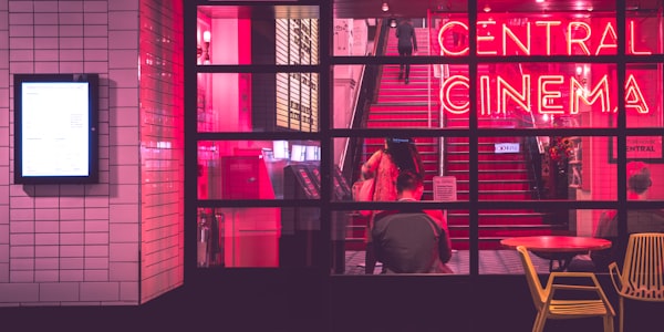 年度科幻大片《银河边际》独家幕后花絮与主创访谈，揭秘特效制作